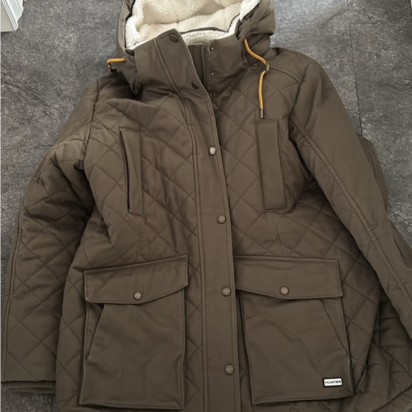 Hunter Jackets & Blazers - Hunter Quilted Olive Puffer Jacket with Hood